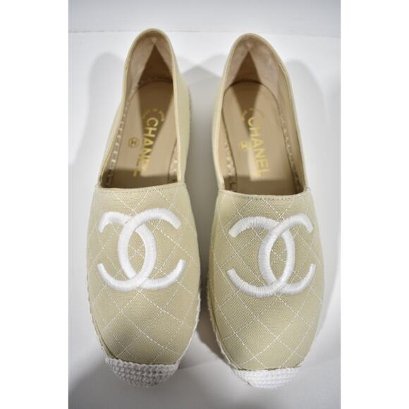 Chanel 20P Beige Canvas White Quilted CC Logo Classic Ballet Espadrille Flat 37 - Picture 8 of 12